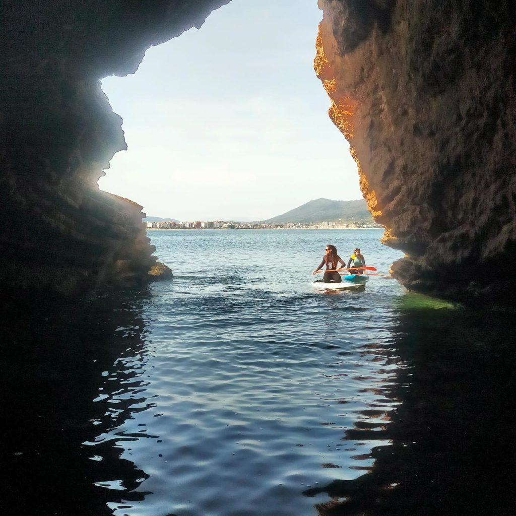 Les Deux Jumeaux Hendaye Dans le rocher
