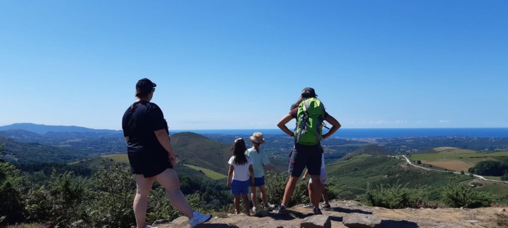 En famille a Suhalmendi - Laeti'tes Balades Pays Basque